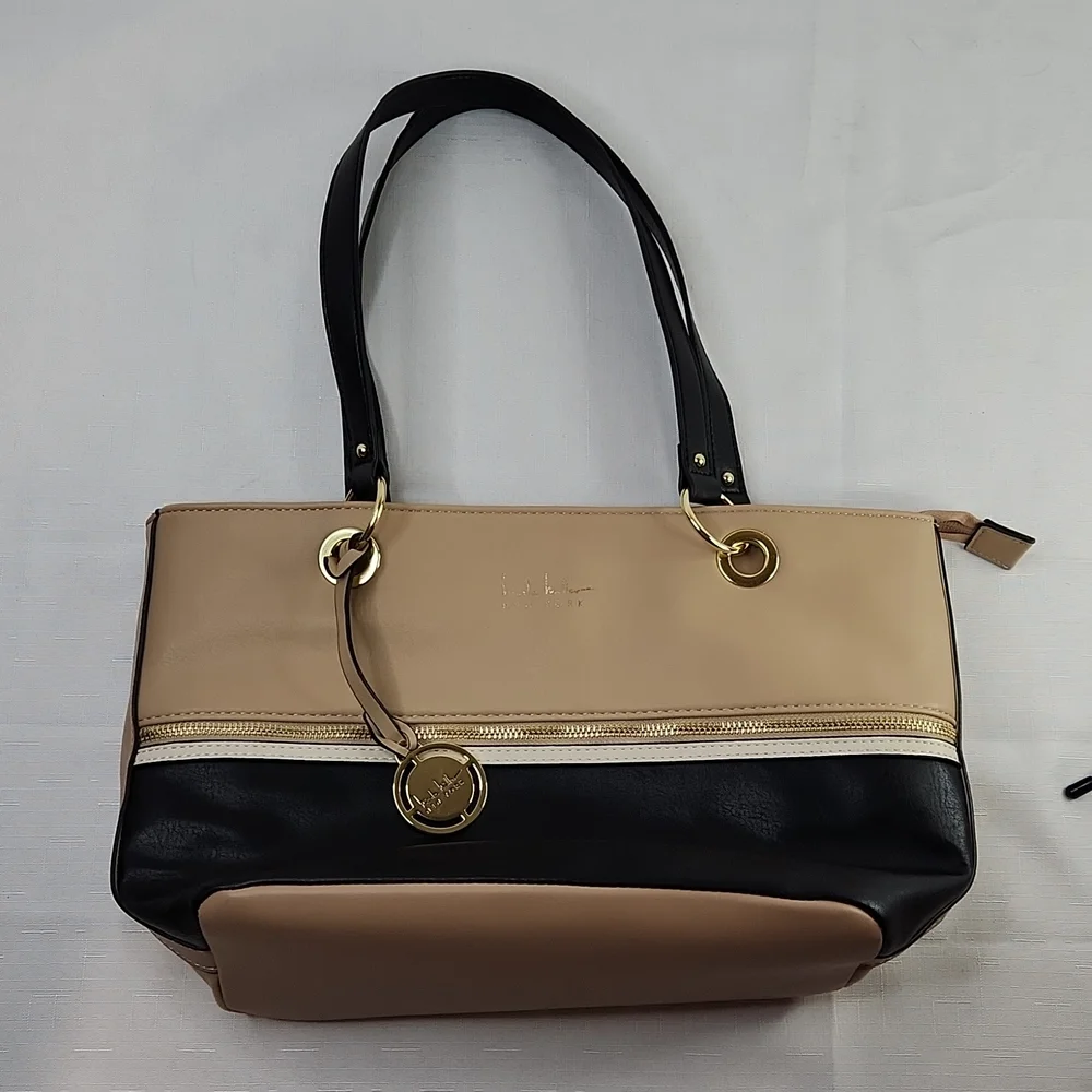 Nicole Miller vegan signature bag. Size 13 X 9